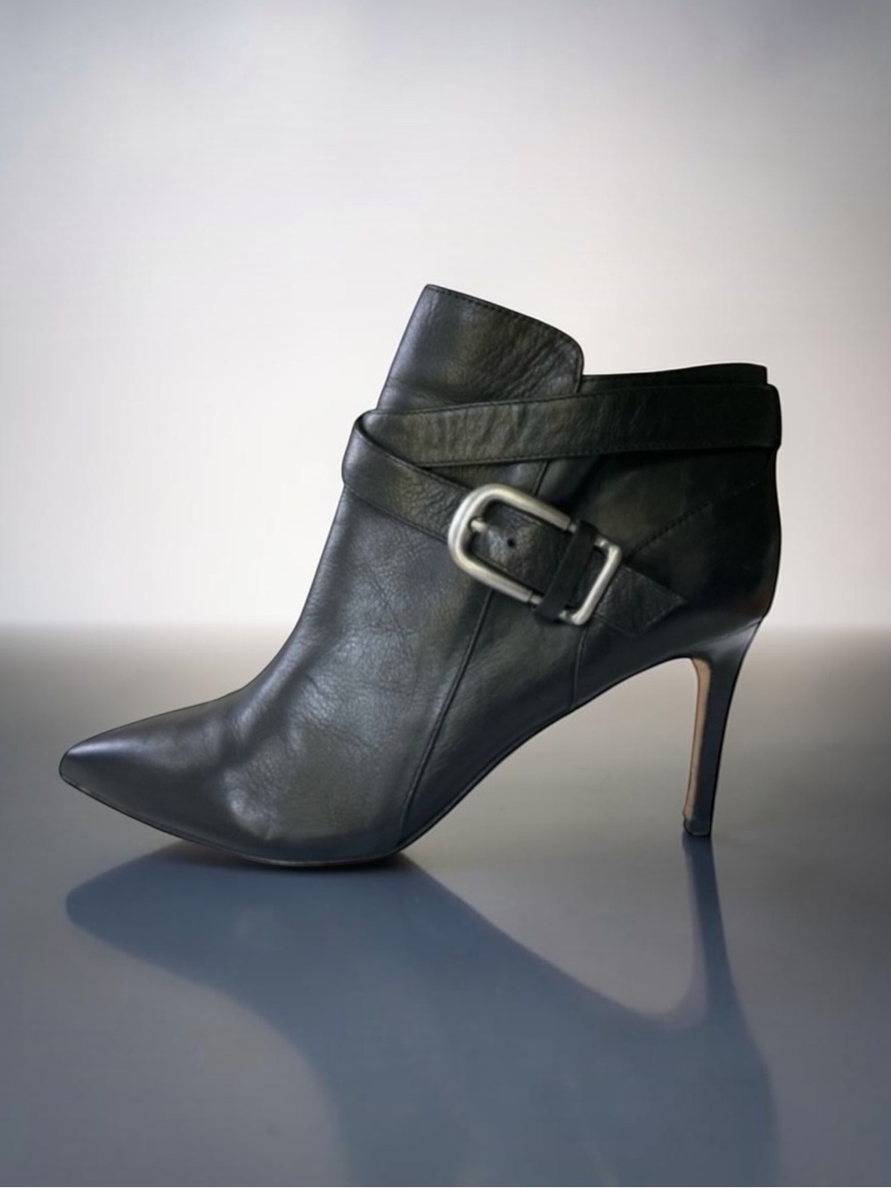 SIGERSON MORRISON BELLE BLACK LEATHER STILETTO BUCKLE BOOTIES SIZE 9B